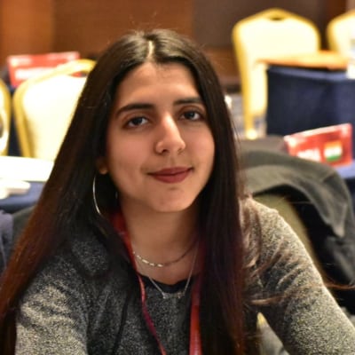 Lire la suite à propos de l’article AUB student Arwa Emhemed a global finalist for McCall MacBain Scholars at McGill University