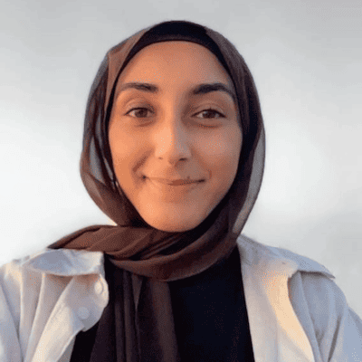 Lire la suite à propos de l’article Simon Fraser University 2024 Community Leadership Award Winner: Sayyidah Jaffer