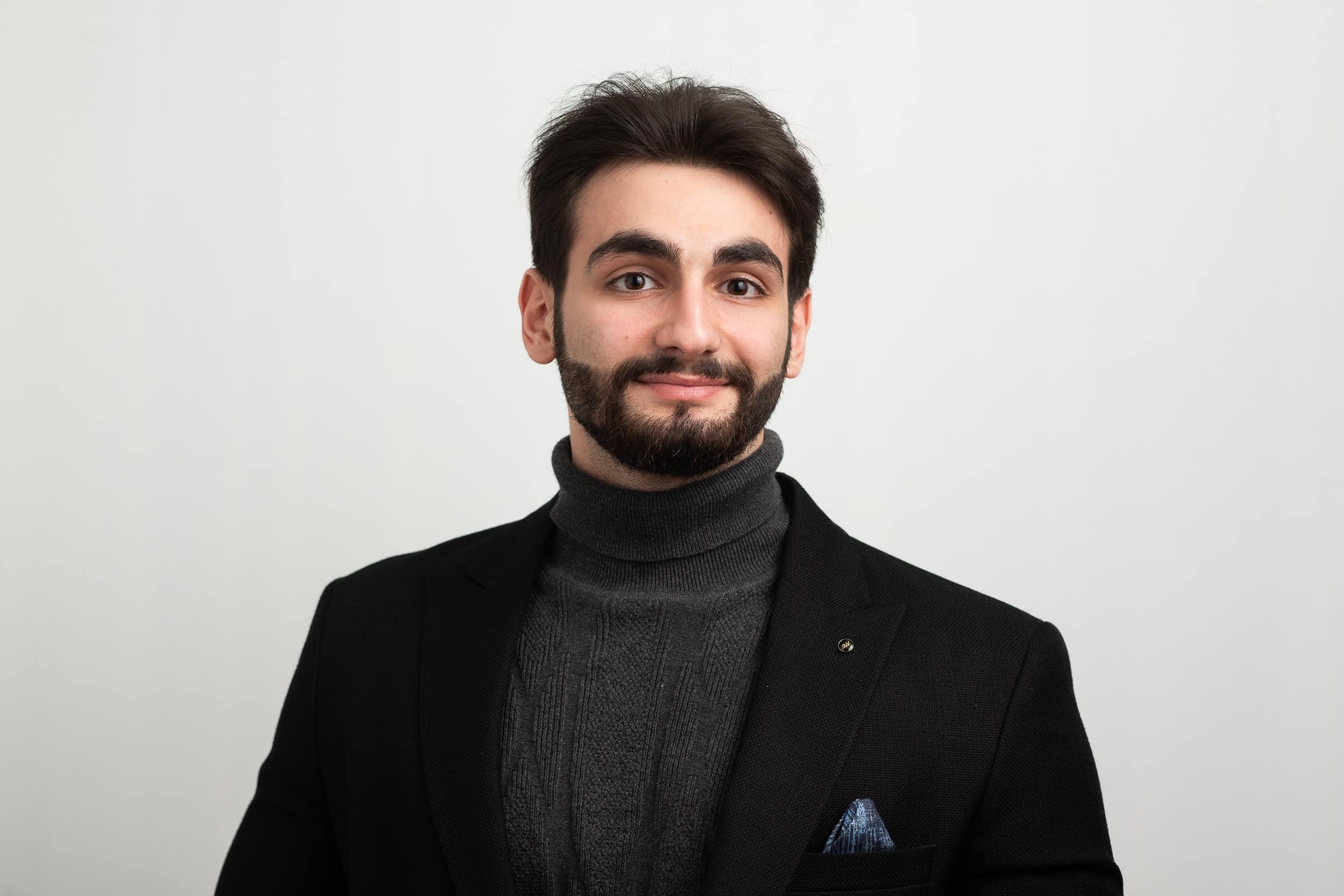 Lire la suite à propos de l’article American University of Beirut student has been offered a $20,000 McCall MacBain Finalist Award for his studies at McGill University